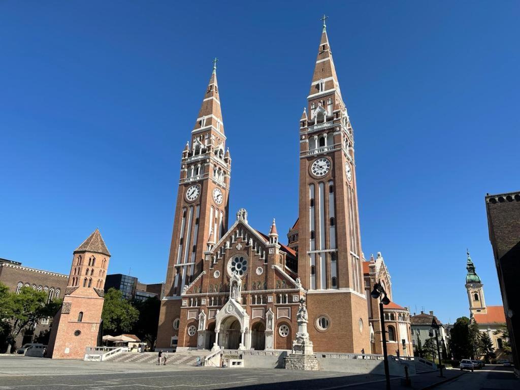 Synagoge View Loft Bestern Segedyn Zewnętrze zdjęcie